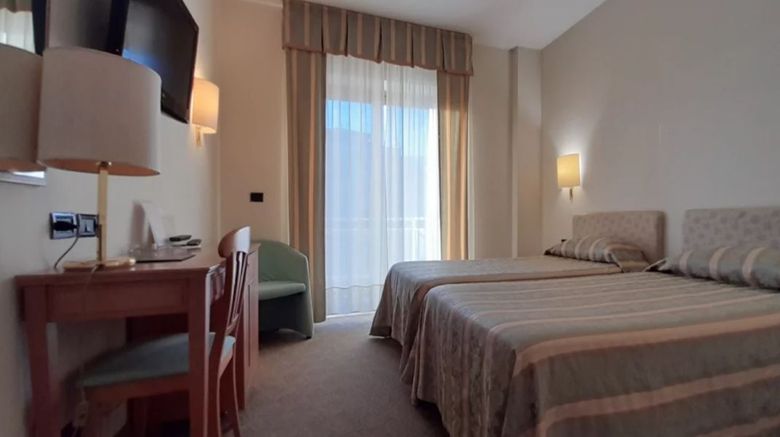 <b>Savant Hotel Room</b>