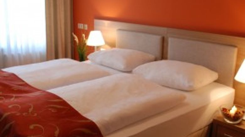 Hotel Europahaus Room