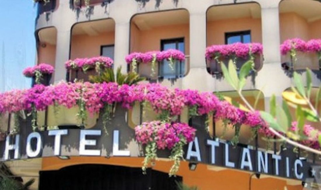 Atlantic Hotel Exterior