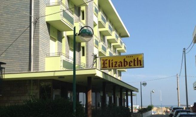 Elizabeth Hotel Exterior