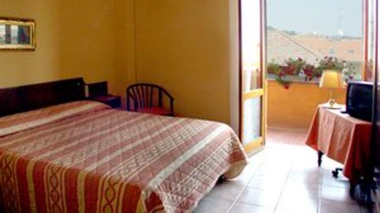 <b>Hotel Roma Room</b>