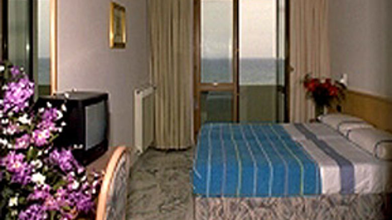 <b>Mistral Hotel Room</b>