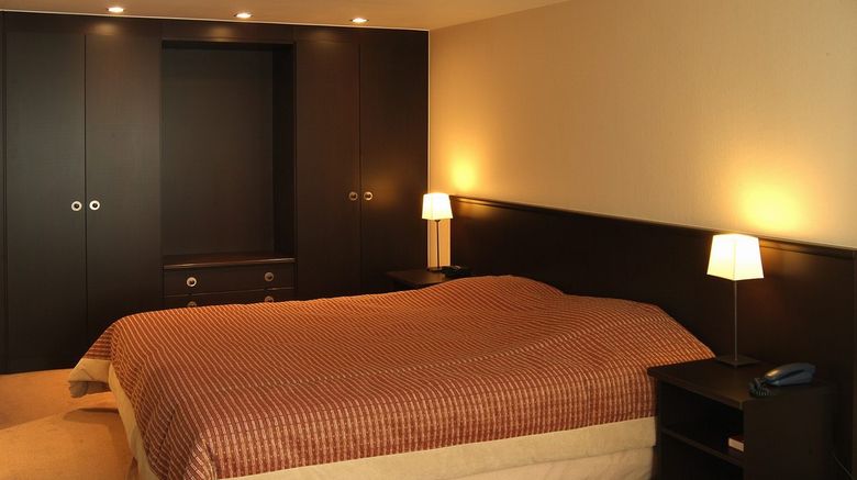 <b>Den En Heuvel Hotel Room</b>