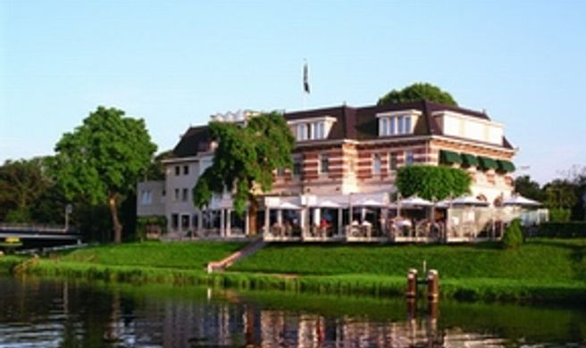 De Zon Hotel & Restaurant Exterior