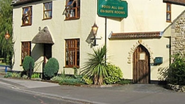 Half Moon Inn  and  Country Lodge Exterior