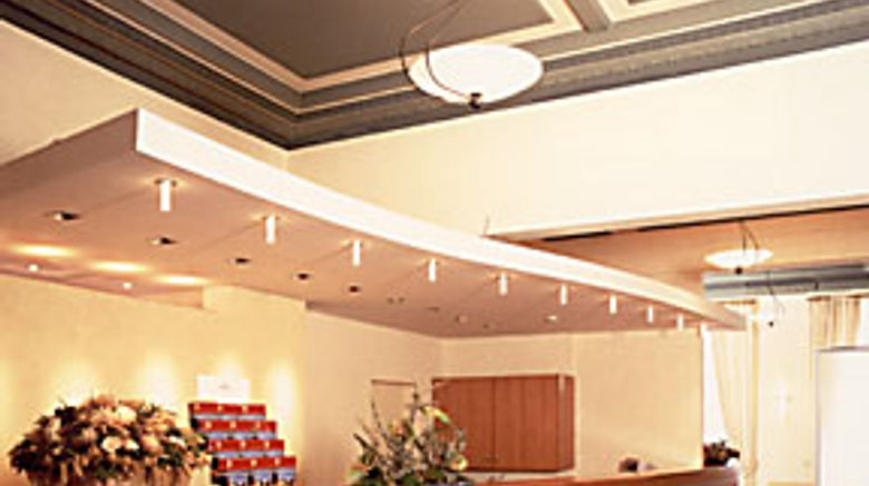 Hotel Dukes Academie Lobby