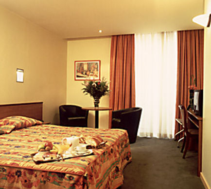 Hotel Dukes' Academie Room
