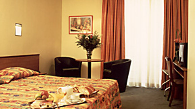 <b>Hotel Dukes' Academie Room</b>