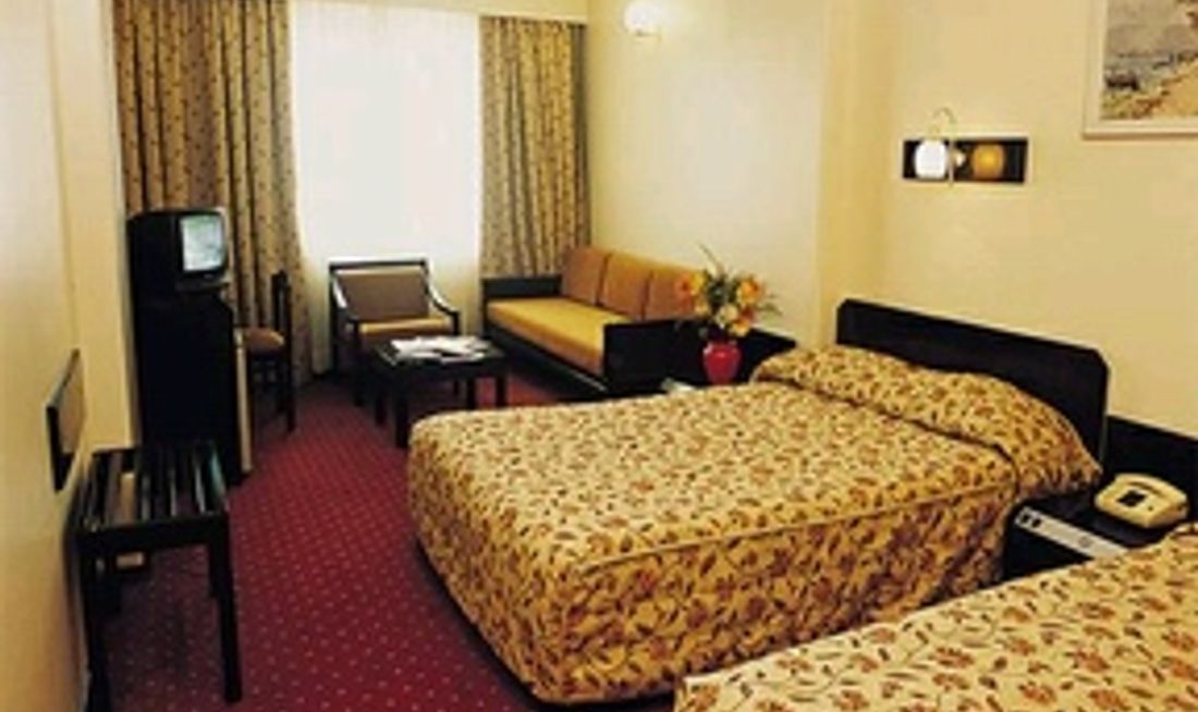 Royal Hotel Room