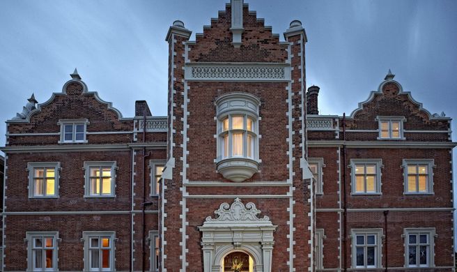 Wivenhoe House Hotel Exterior
