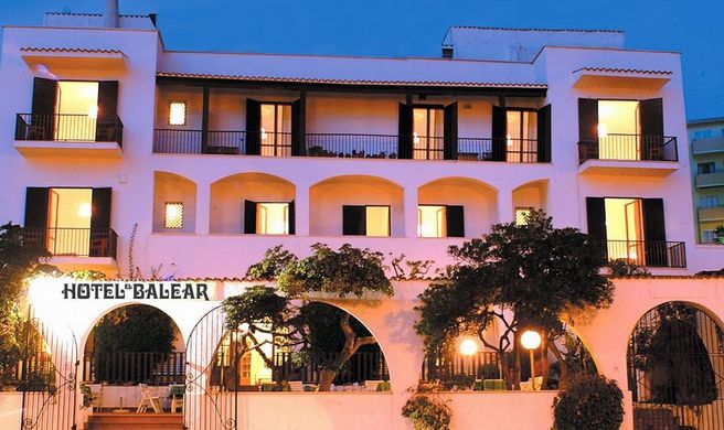 El Balear Hotel Exterior