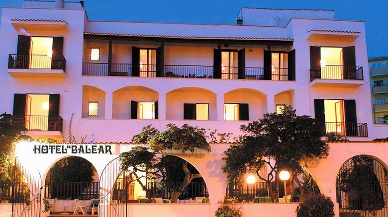 <b>El Balear Hotel Exterior</b>