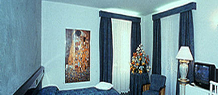 Trettenero Hotel Room
