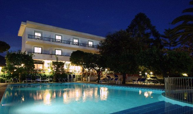 Alpha Hotel Exterior