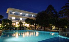 Alpha Hotel