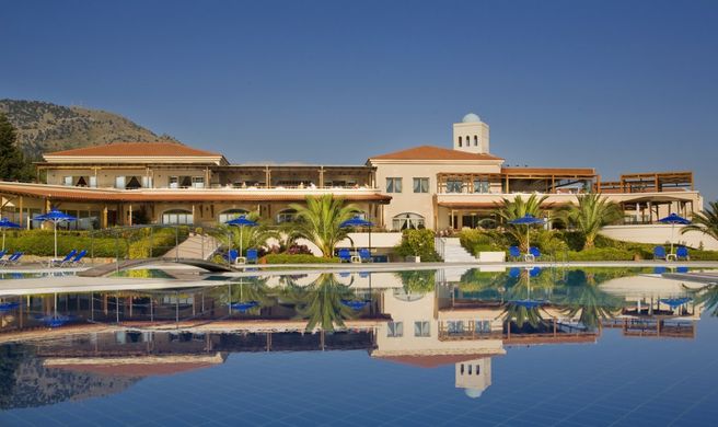 Pilot Beach Resort Exterior