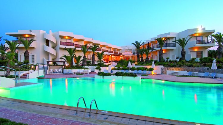 Santa Marina Beach Hotel Pool