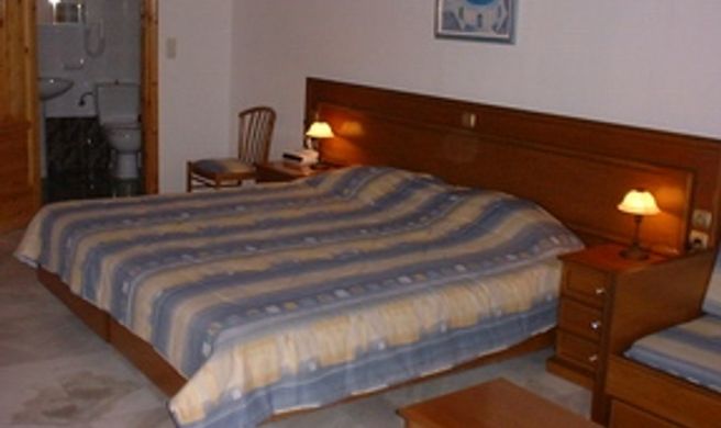 Absolut Mykonos Suites & More Room