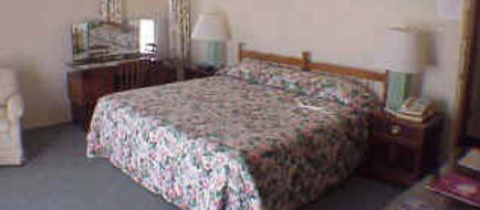 Dawkins Manor Hotels Room
