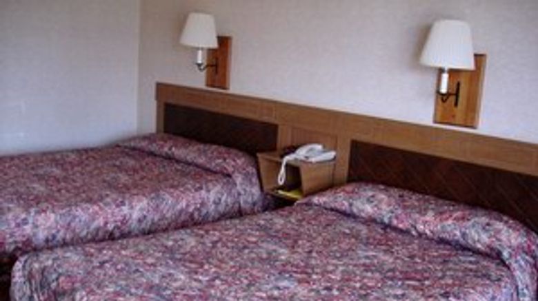 <b>The Lodge at Chalk Hill Room</b>