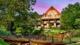 Big Cedar Lodge Exterior