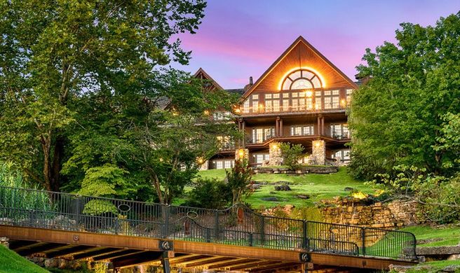 Big Cedar Lodge Exterior