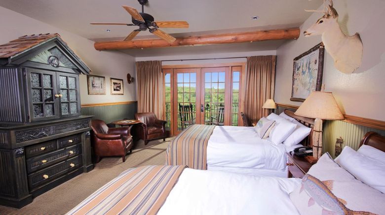 <b>Big Cedar Lodge Room</b>