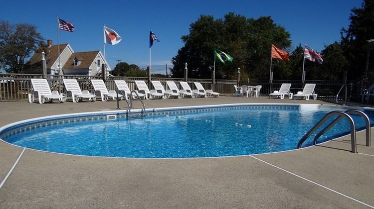 Jonathan Edwards Motel Pool