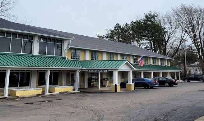 Surrey Inn Hotel Exterior