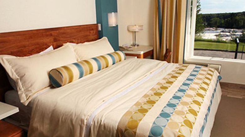 <b>Chute des Peres Hotel Room</b>