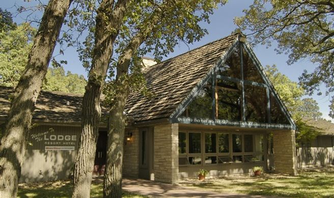 Lodge Resort Hotel Exterior