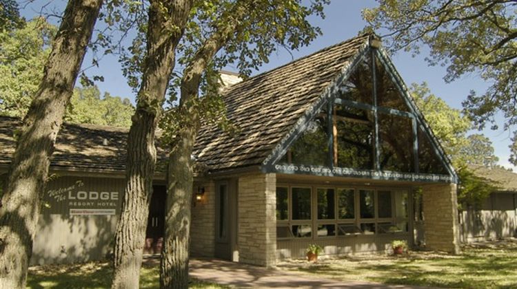 Lodge Resort Hotel Exterior