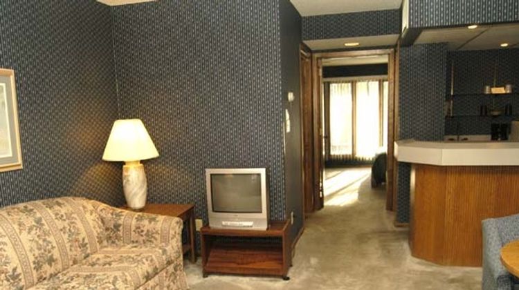 Lodge Resort Hotel Suite