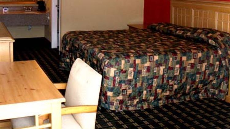 Budget Inn and Suites Crowley Room