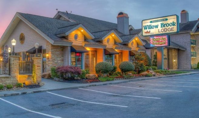Willow Brook Lodge Exterior
