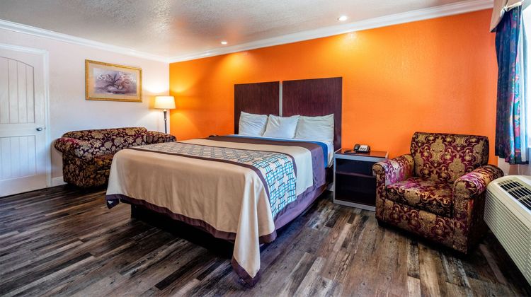 Edgewater Inn Reedley Room