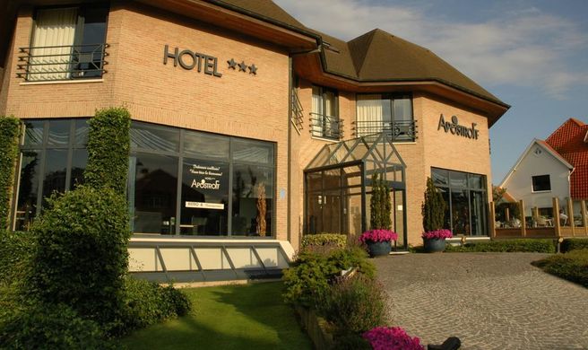 Apostroff Hotel Exterior