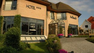 Apostroff Hotel