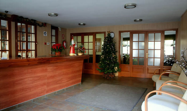 Comapedrosa Hotel Lobby