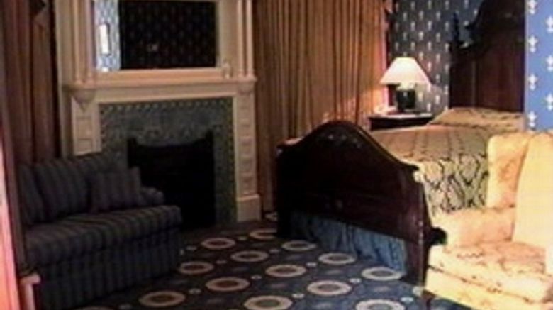 <b>The Guest House Suite</b>