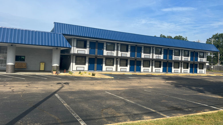 <b>American Inn Pontotoc Exterior</b>
