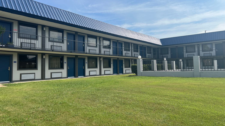 American Inn Pontotoc Exterior
