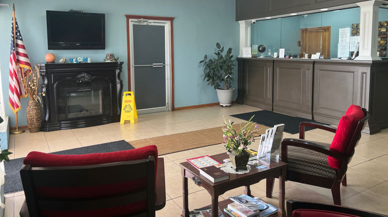 <b>American Inn Pontotoc Lobby</b>