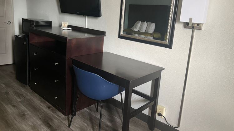 American Inn Pontotoc Room