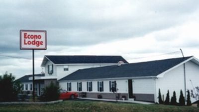 Econo Lodge & Suites