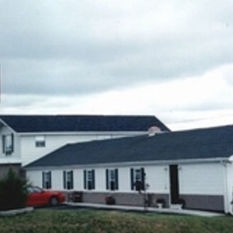 Econo Lodge & Suites