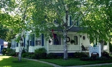 Atlantic Birches Inn