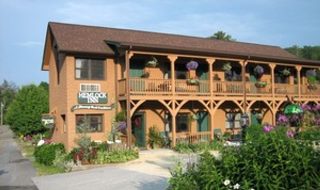 Hemlock Inn Exterior