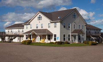 Brackley Beach North Winds Inn & Suites