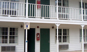Stratford Motor Inn